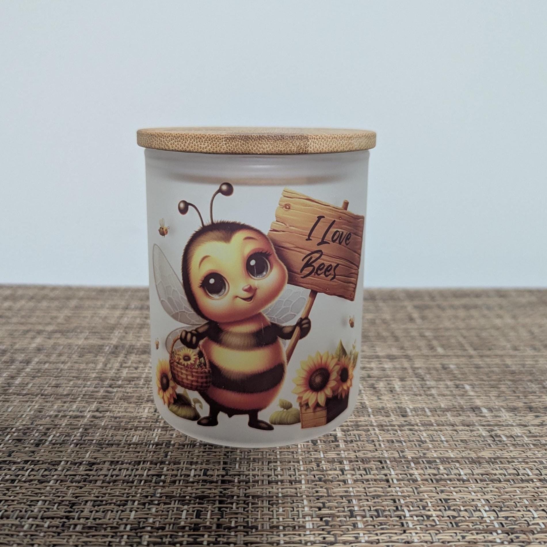 Cute Bee Candle Holder With A Battery Operated Flickering Tea Light
