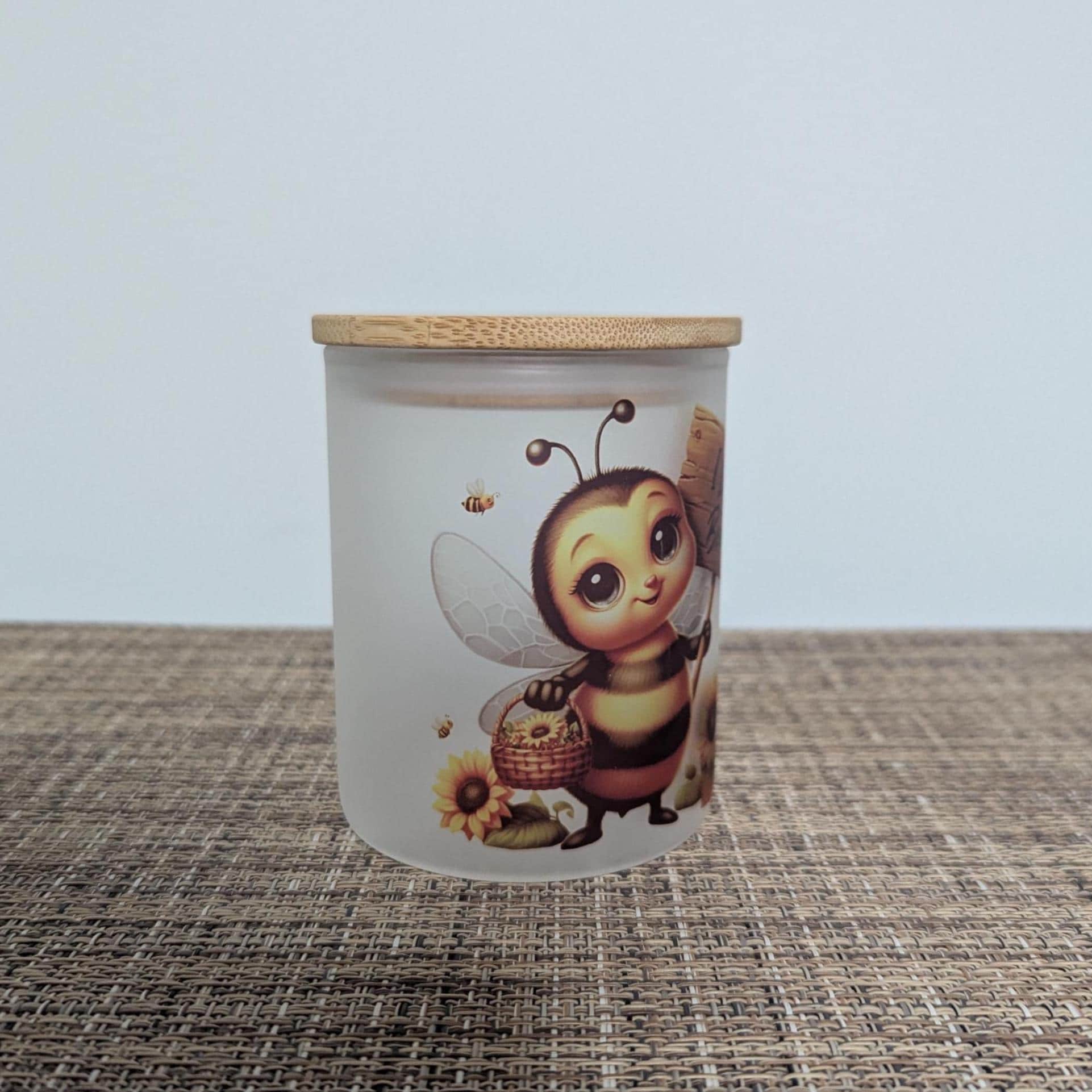 Cute Bee Candle Holder With A Battery Operated Flickering Tea Light