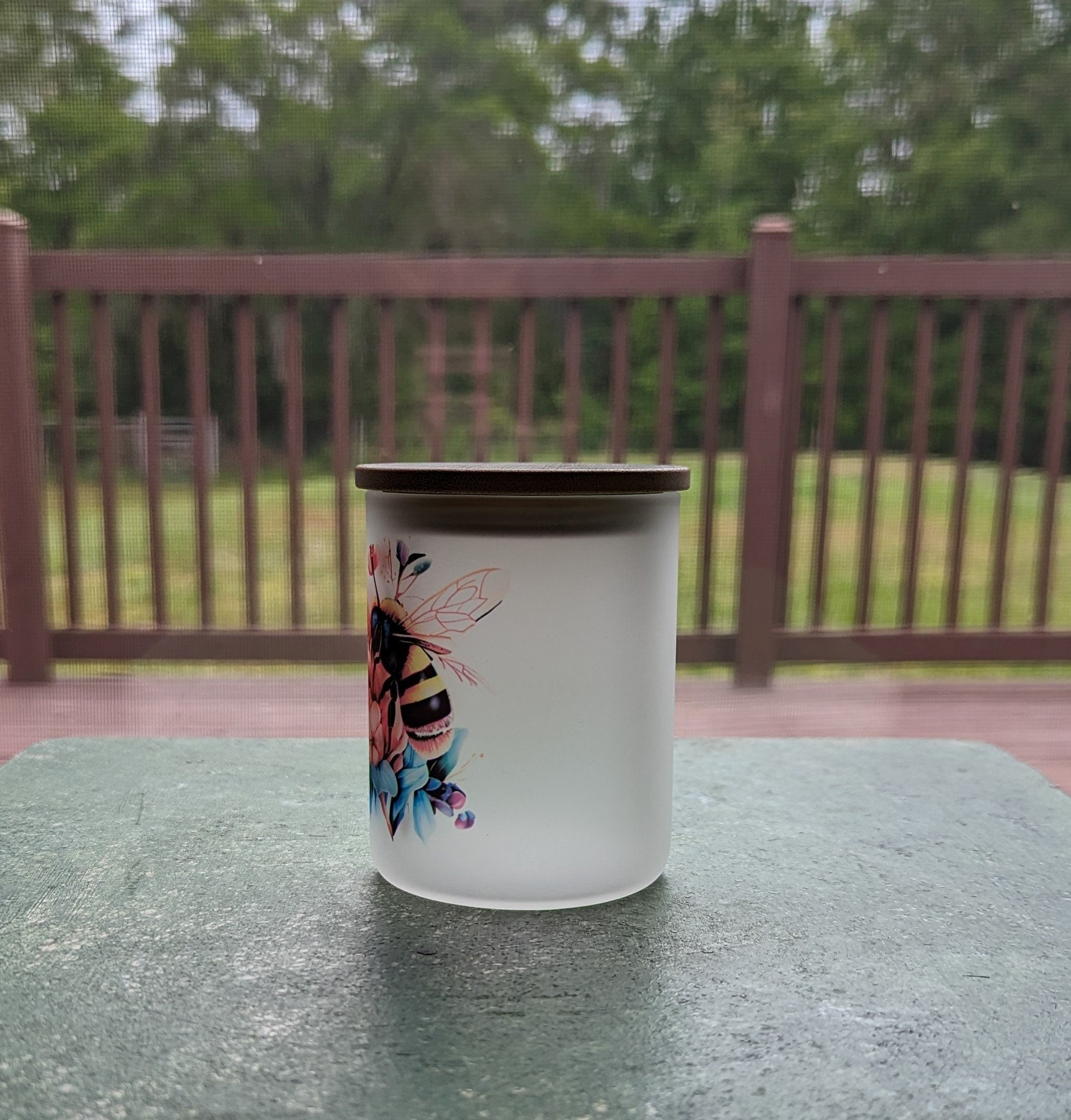 Bee Candle Holder With A Battery Operated Flickering Tea Light