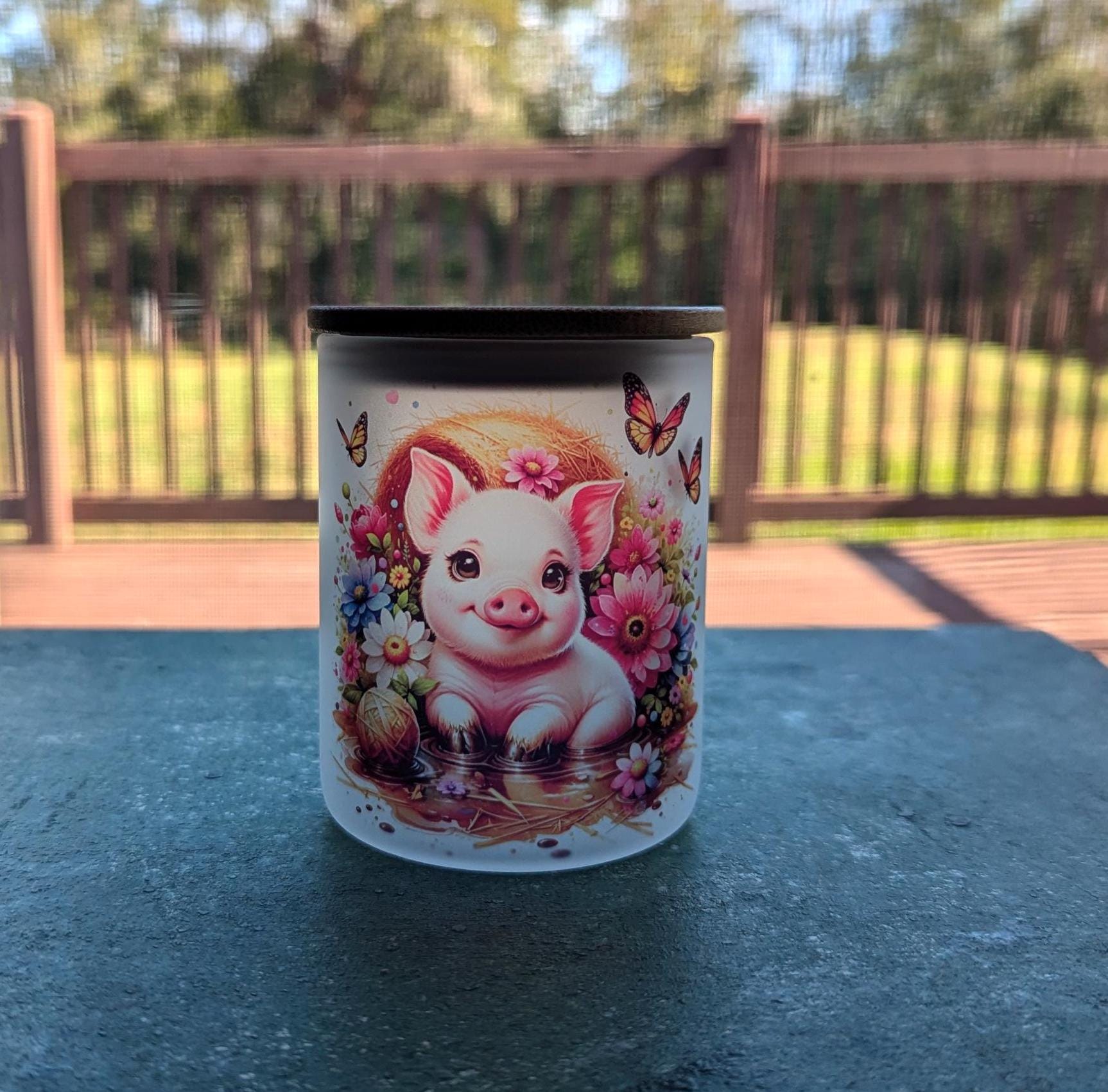 Pretty Pig Candle Holder With A Battery Operated Flickering Tea Light