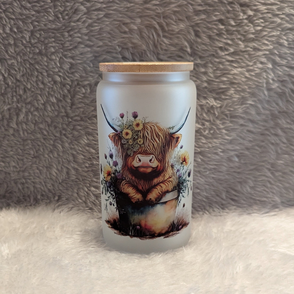16oz Frosted Highland Cow Glass with Bamboo Lid & Reusable Straw