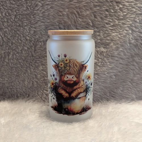 16oz Frosted Highland Cow Glass with Bamboo Lid & Reusable Straw