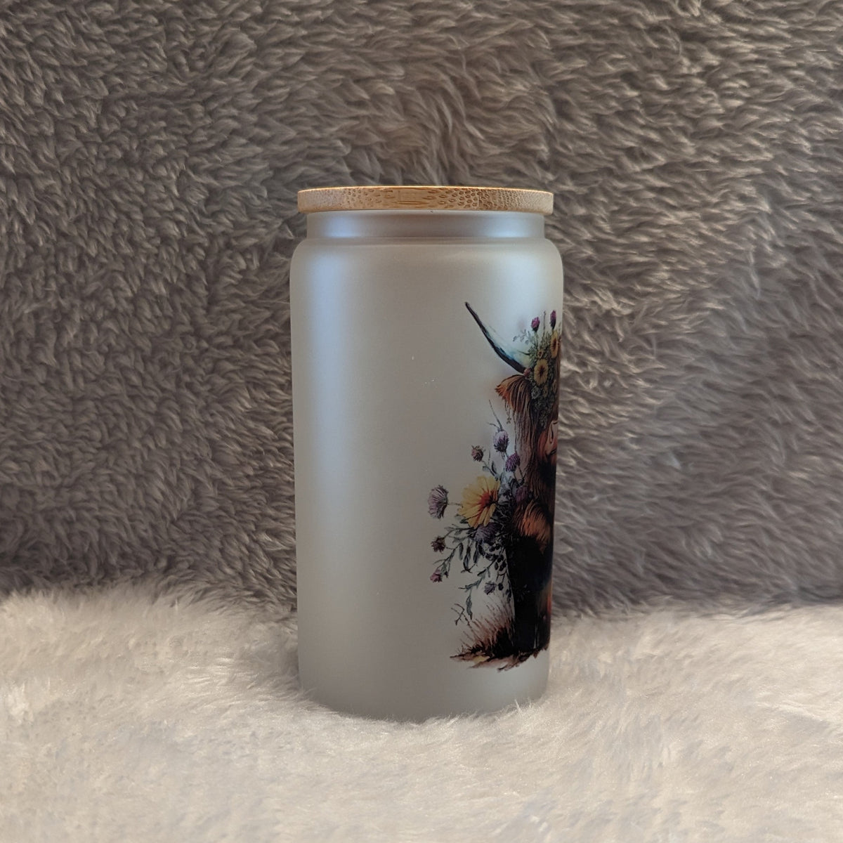 16oz Frosted Highland Cow Glass with Bamboo Lid & Reusable Straw