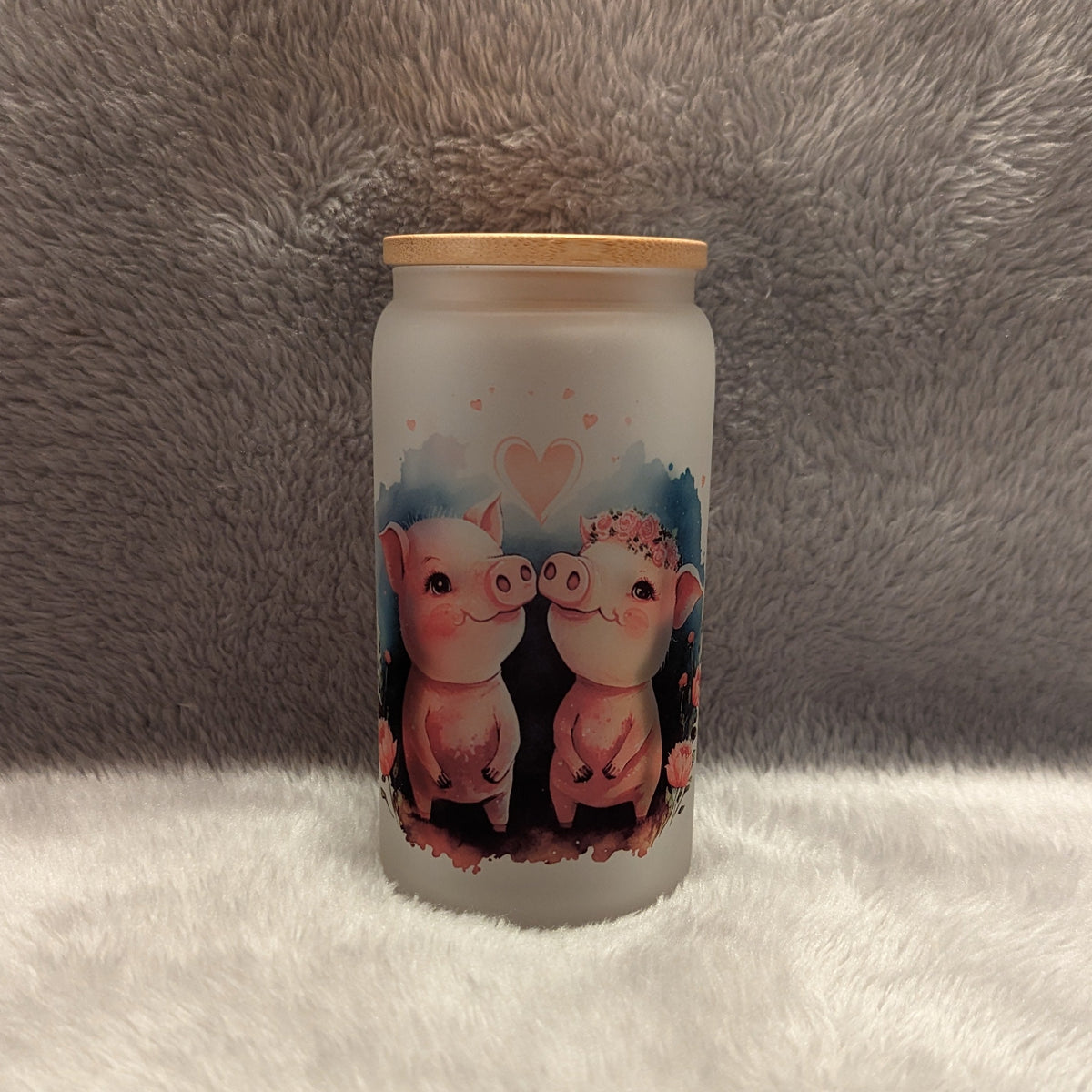 Pig Design Frosted Glass 16oz With A Bamboo Lid And A Reusable Straw
