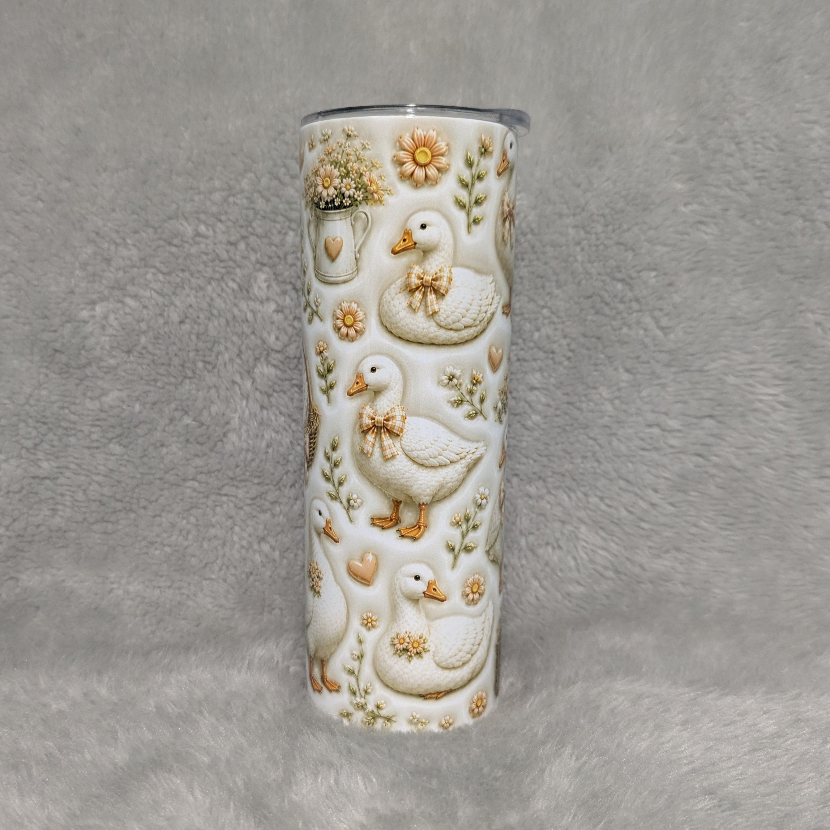 Goose Tumbler 20oz With A 3D Design Includes A Reusable Straw