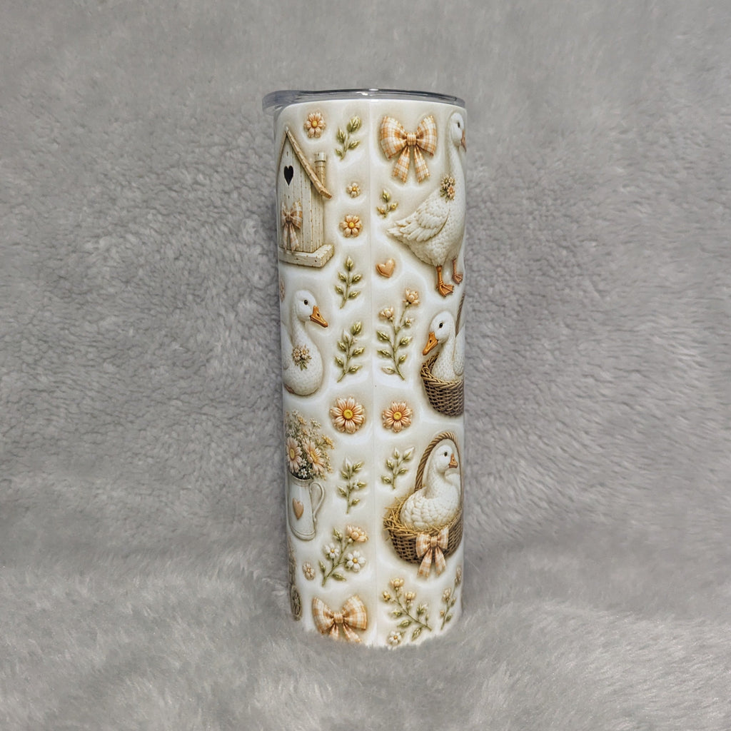 Goose Tumbler 20oz With A 3D Design Includes A Reusable Straw