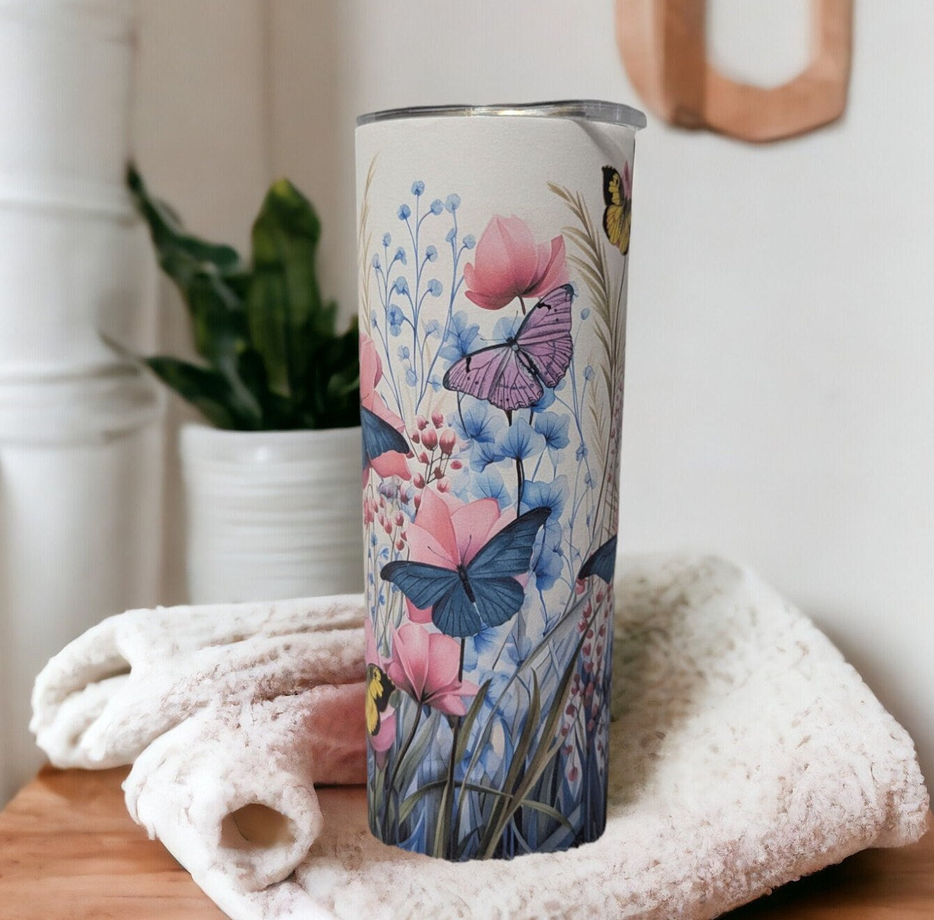 Pretty Butterfly Tumbler 20oz With Reusable Straw, Can Be Personalized