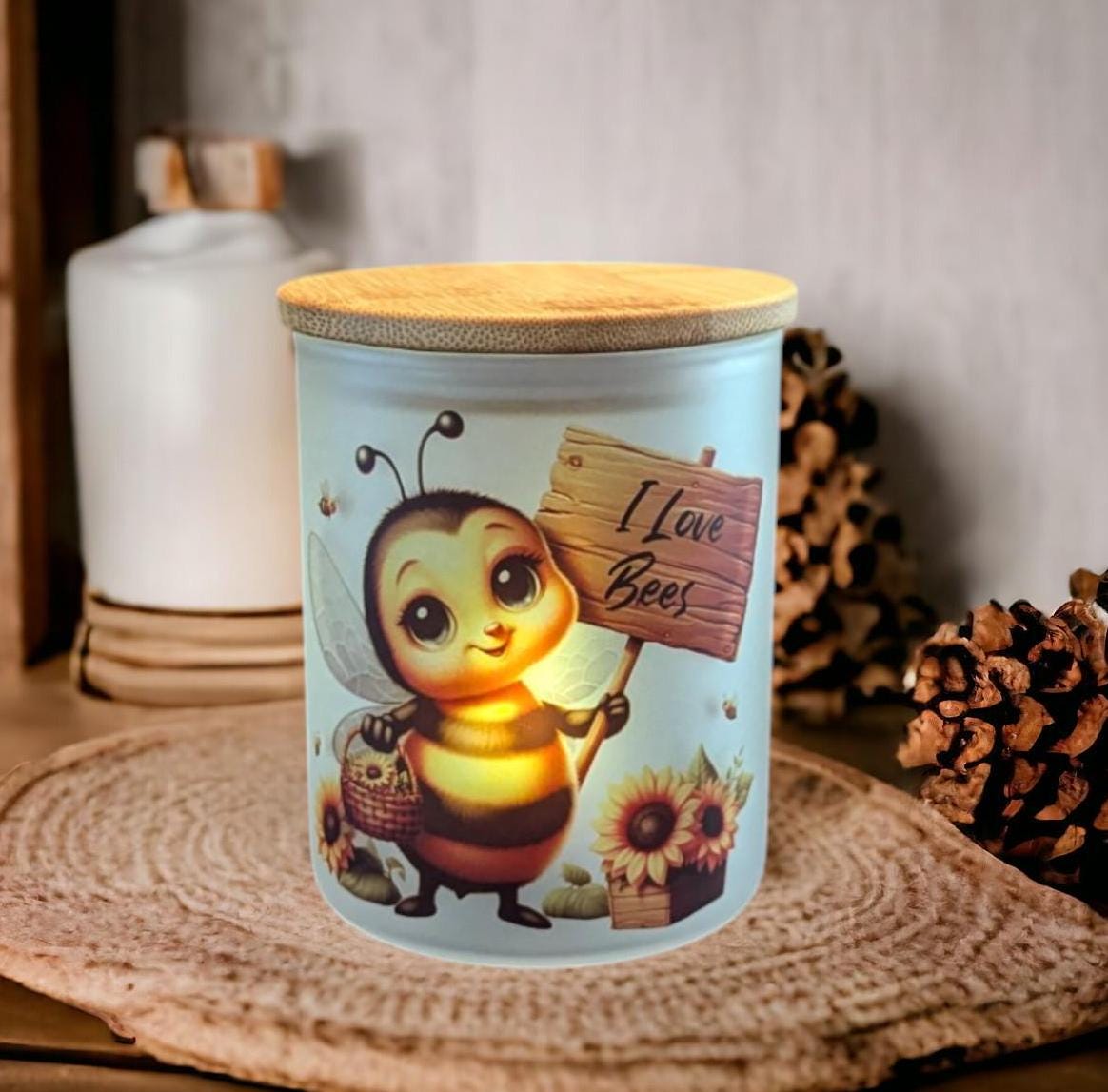 Cute Bee Candle Holder With A Battery Operated Flickering Tea Light