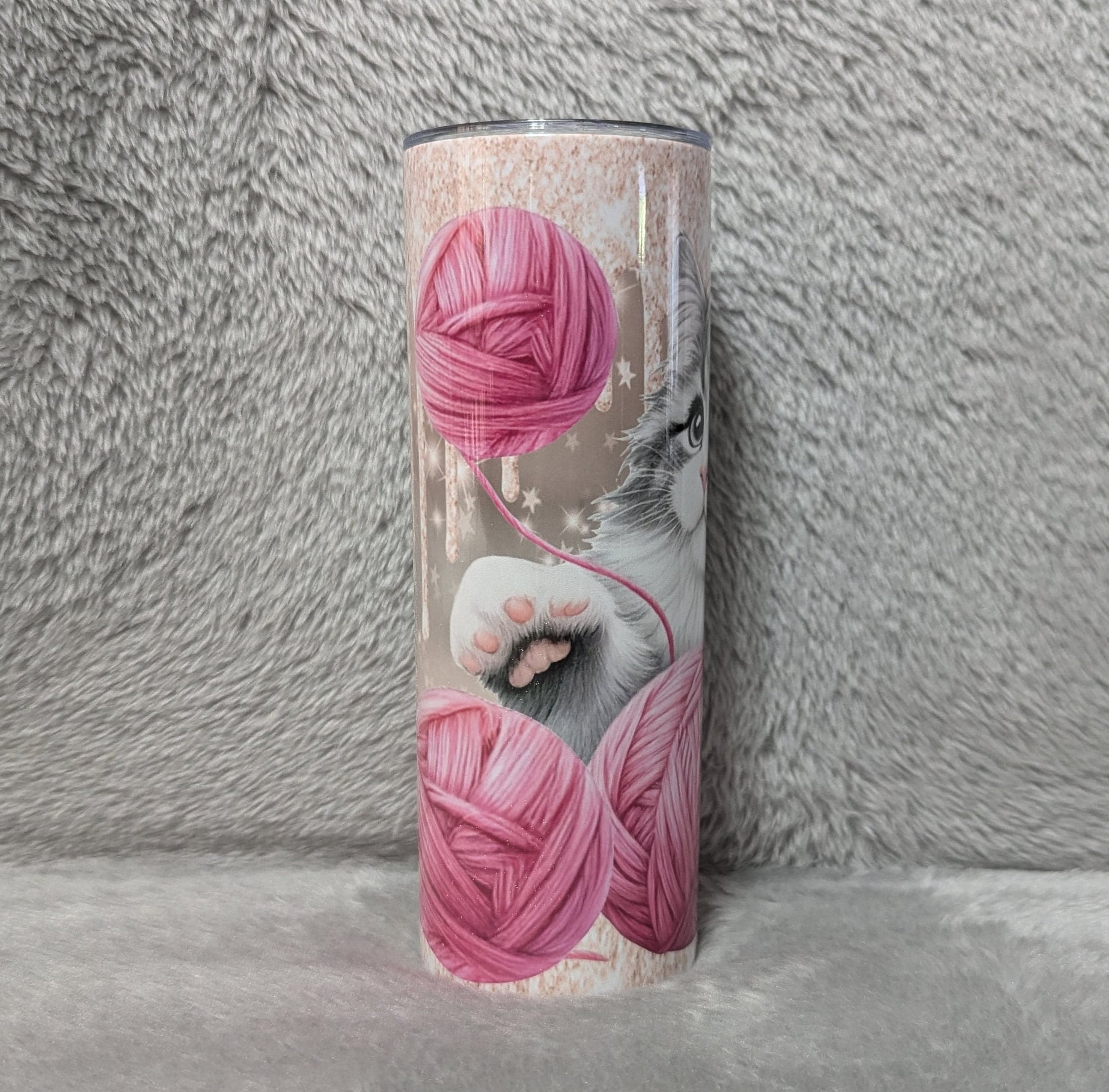Playful Kitten Tumbler with A Glitter Design 20oz With Reusable Straw, Can Be Personalized