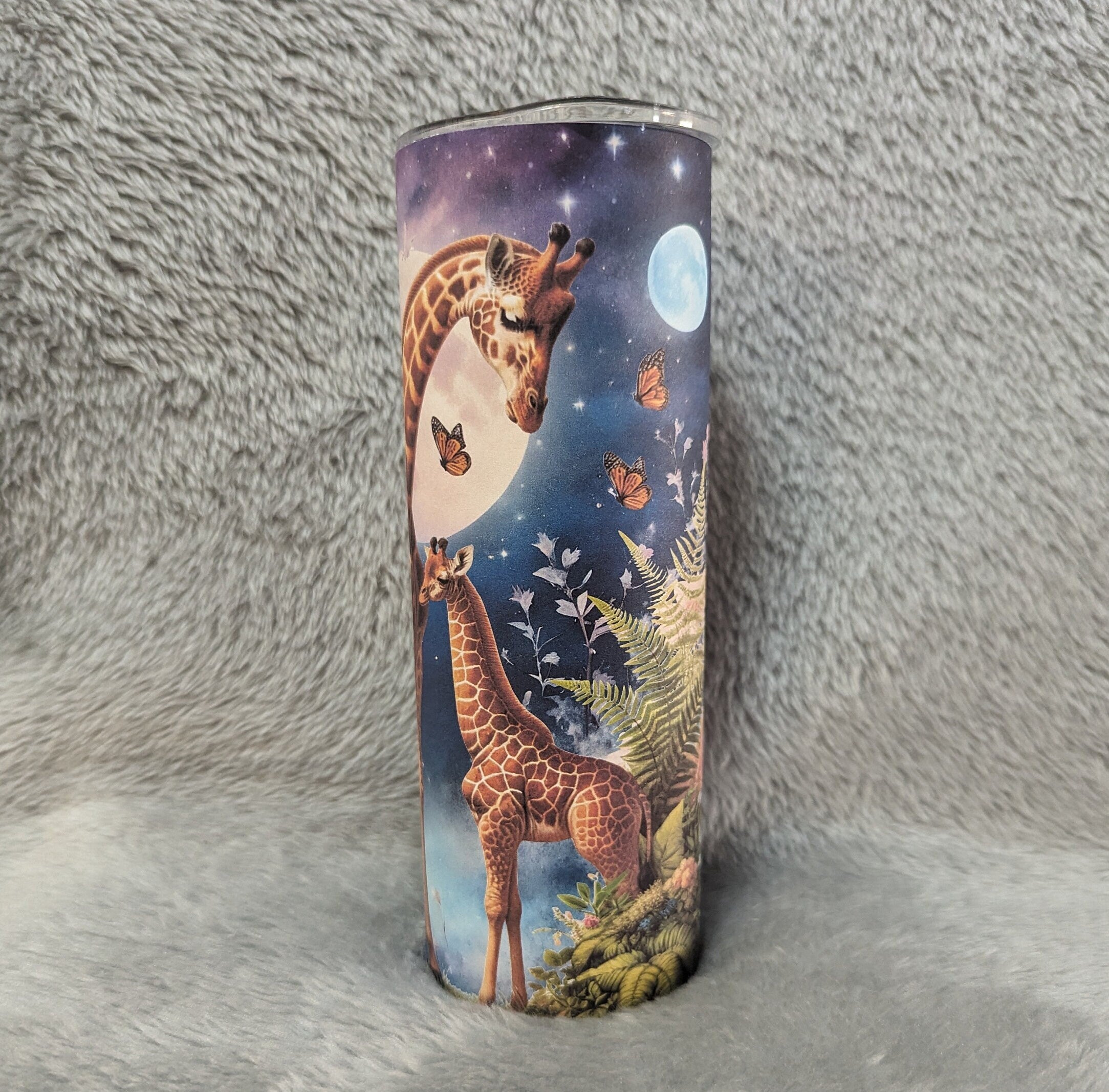 Giraffe Tumbler With A Mom and Her Baby 20oz With Reusable Straw, Can Be Personalized