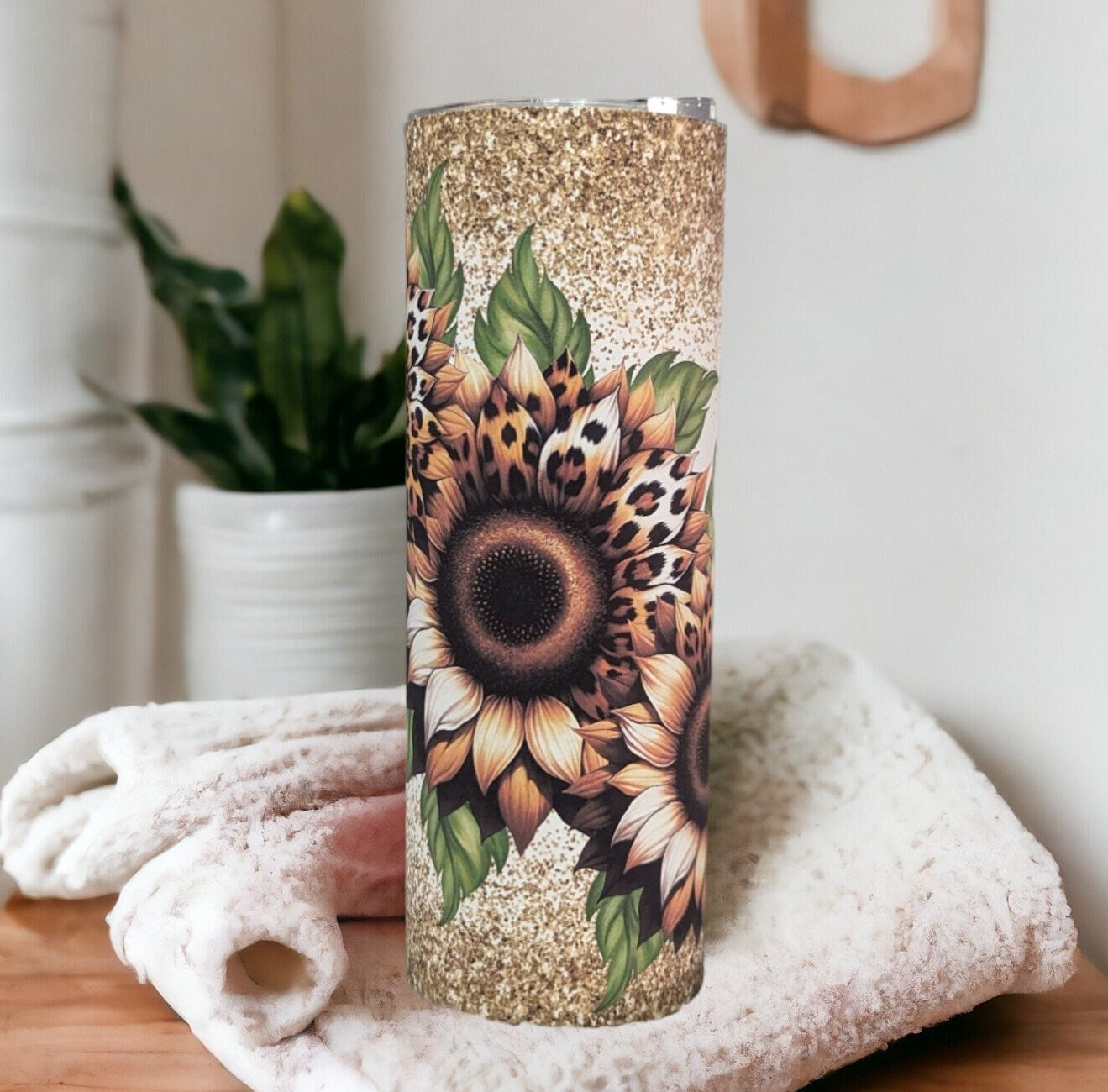 Sunflower Tumbler with A Glitter Design  20oz With Reusable Straw, Can Be Personalized
