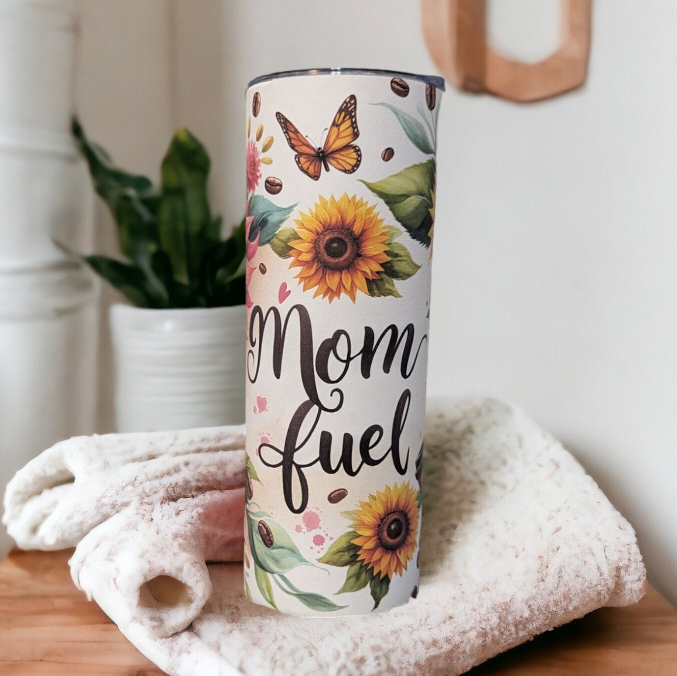 Mom Fuel Tumbler 20oz With Reusable Straw