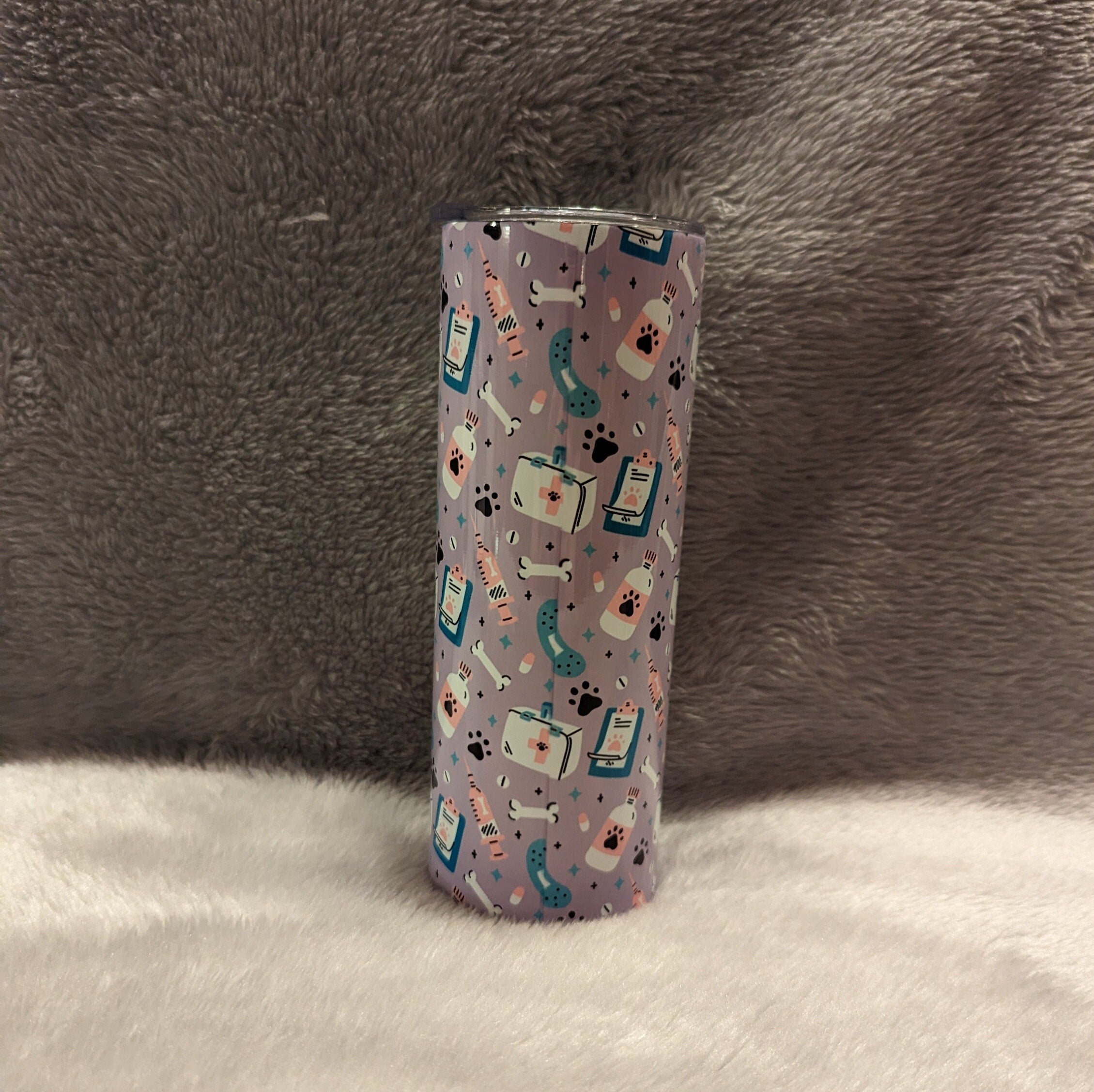 Every Patient Leaves A Pawprint In My Heart Veterinarian Tumbler, Vet Tumbler, Veterinarian Cup, Gift for A Veterinarian, Veterinarian Gift