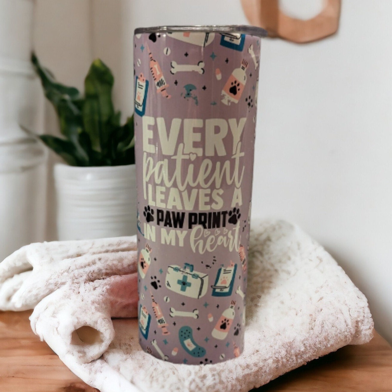 Every Patient Leaves A Pawprint In My Heart Veterinarian Tumbler, Vet Tumbler, Veterinarian Cup, Gift for A Veterinarian, Veterinarian Gift