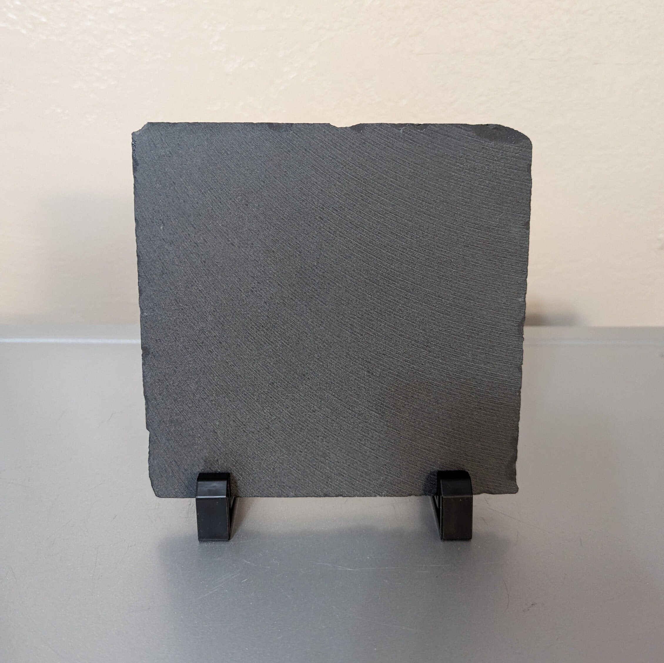 Slate Cardinal Picture With Display Legs