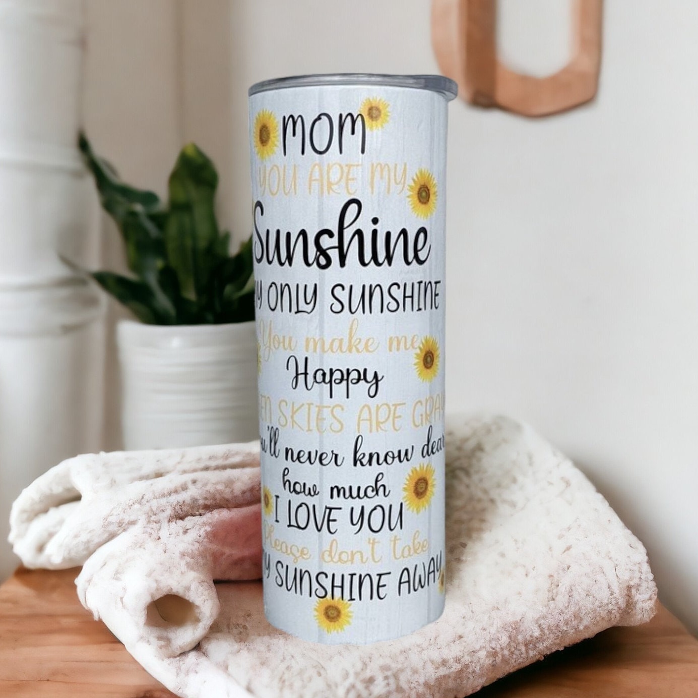MOM You Are My Sunshine tumbler, Tumbler For Mom, Sunflower Tumbler, 20oz Insulated Tumbler, Gift For Her, Gift For Mom