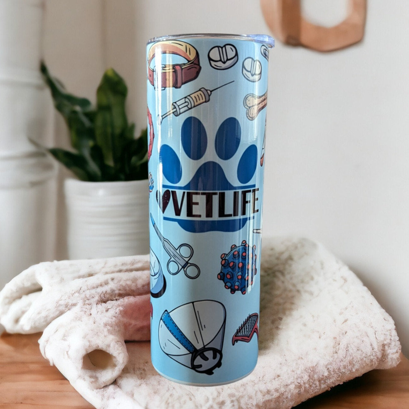 Veterinarian Tumbler Can Be Personalized, Vet Cup With Name, Gift for Veterinarian, Hot Or Cold Drinkware For Every Day Use, Includes Straw