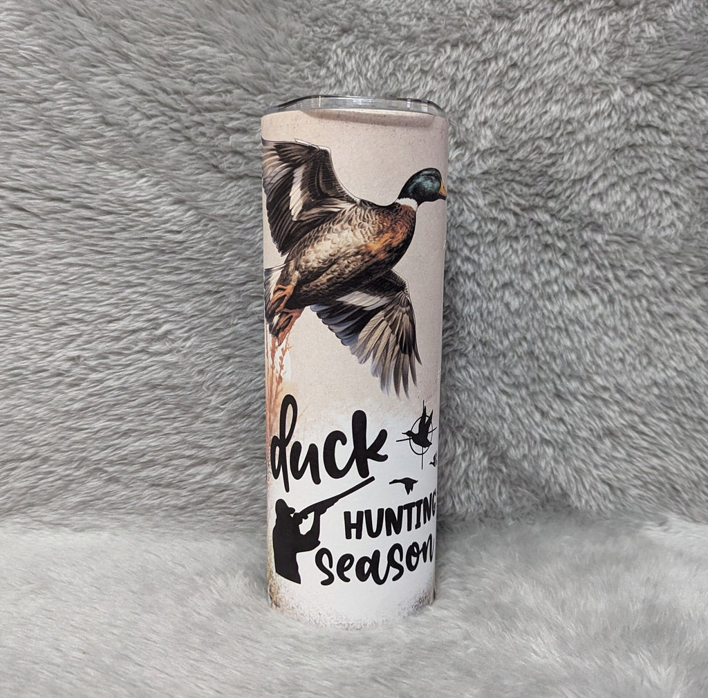 Duck Hunting Season Tumbler - Perfect for Hunters with Duck Hunting Dogs, Includes Reusable Plastic Straw, For Hot Or Cold Drinks