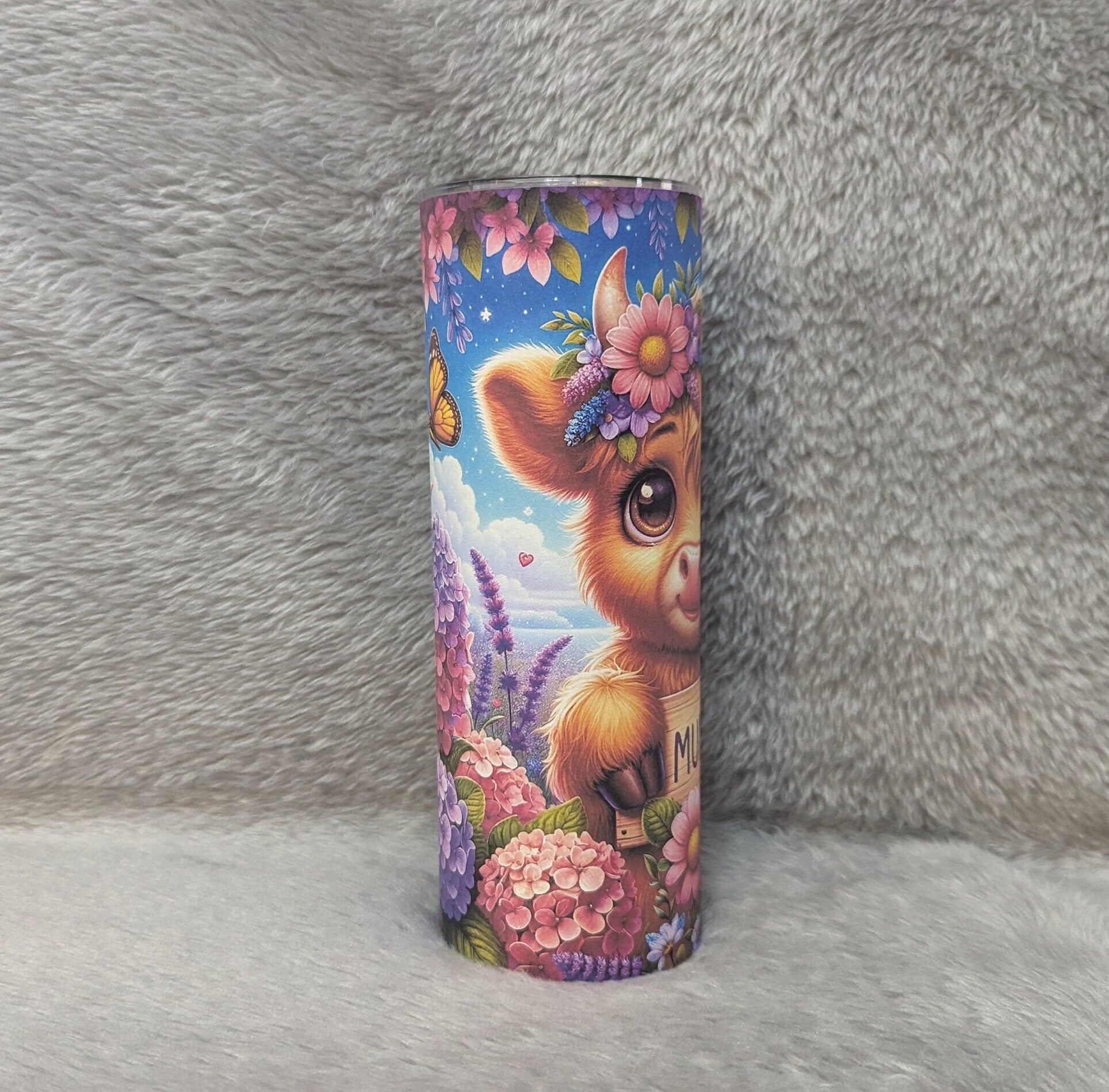 Highland Cow Tumbler with Adorable Calf, MUM Sign, and Flowers, Includes  Straw - Perfect Gift Idea, Can Be Personalized, Gift For Mom