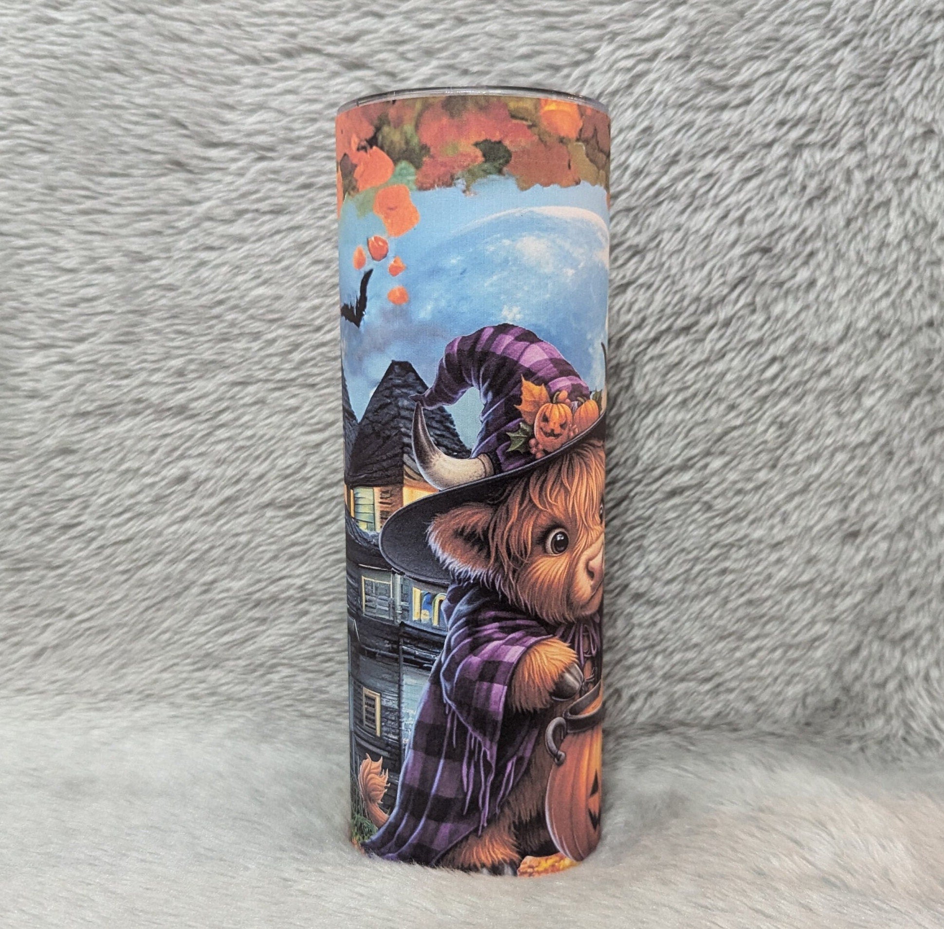 Halloween Highland Cow Tumbler Can be Personalized, Perfect for Halloween Lovers, 20oz Tumbler With Reusable Straw