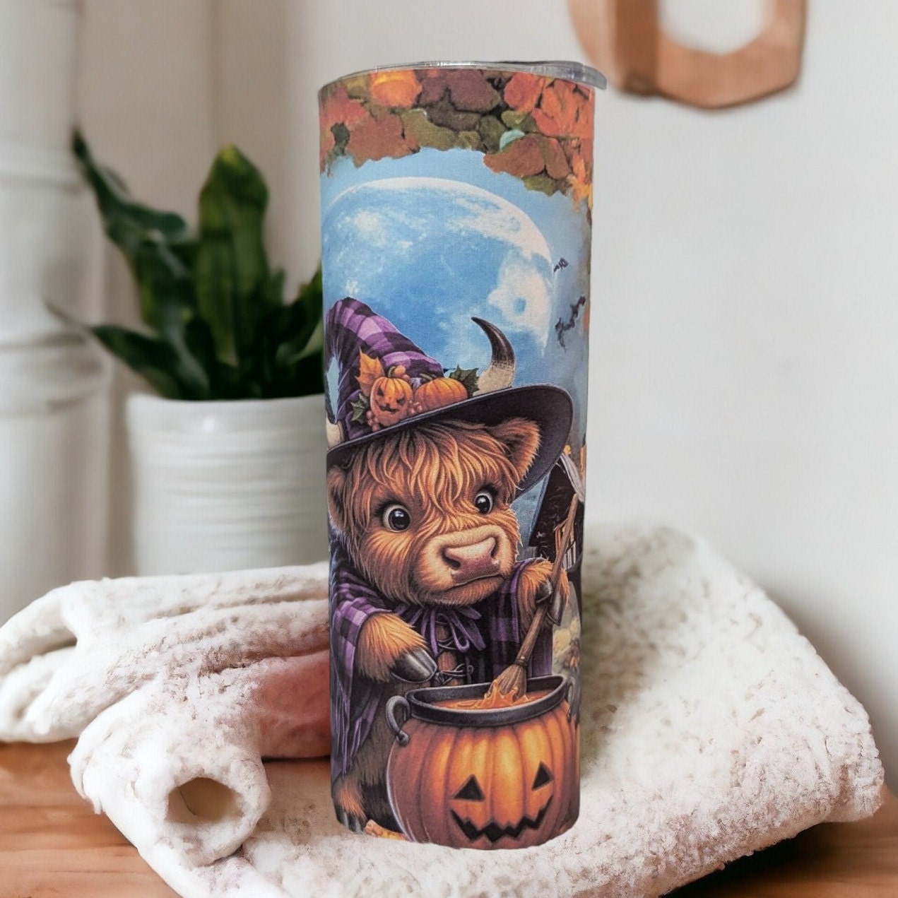 Halloween Highland Cow Tumbler Can be Personalized, Perfect for Halloween Lovers, 20oz Tumbler With Reusable Straw