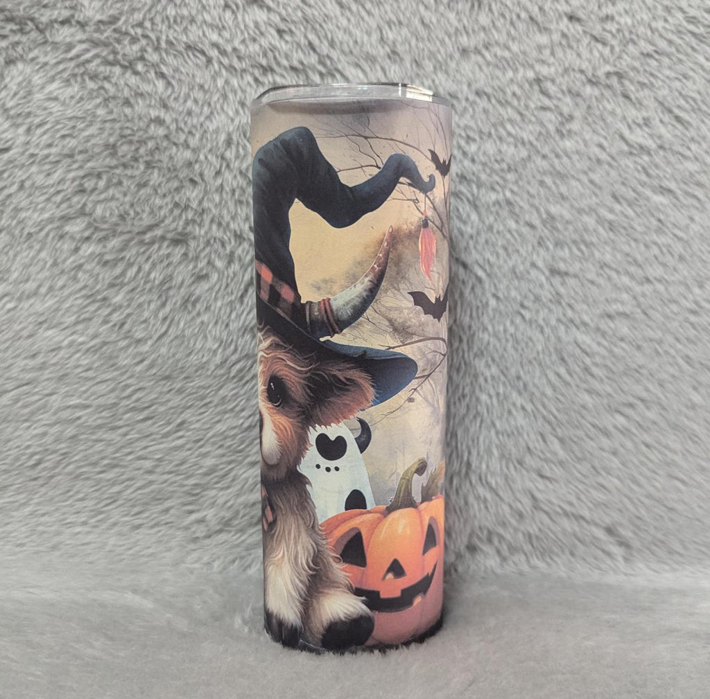 Cute Halloween Highland Cow 20oz Tumbler Can be Personalized, Perfect for Halloween Lovers, 20oz Tumbler With Reusable Straw