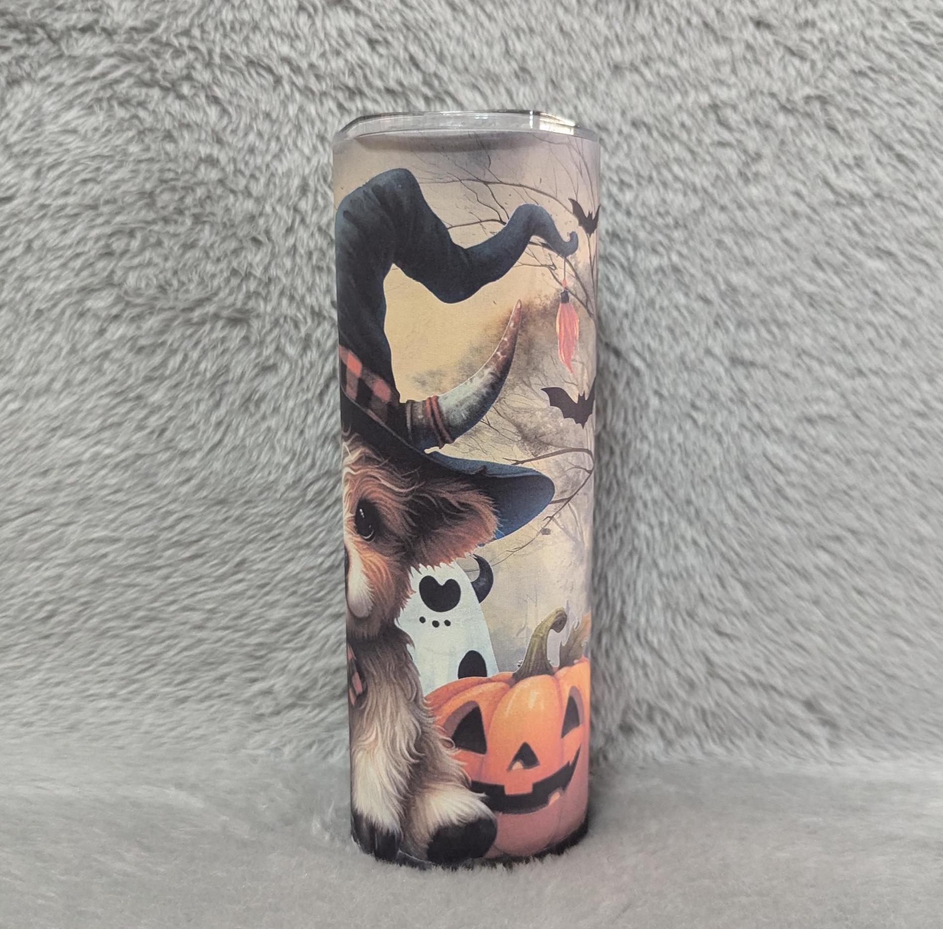Cute Halloween Highland Cow 20oz Tumbler Can be Personalized, Perfect for Halloween Lovers, 20oz Tumbler With Reusable Straw