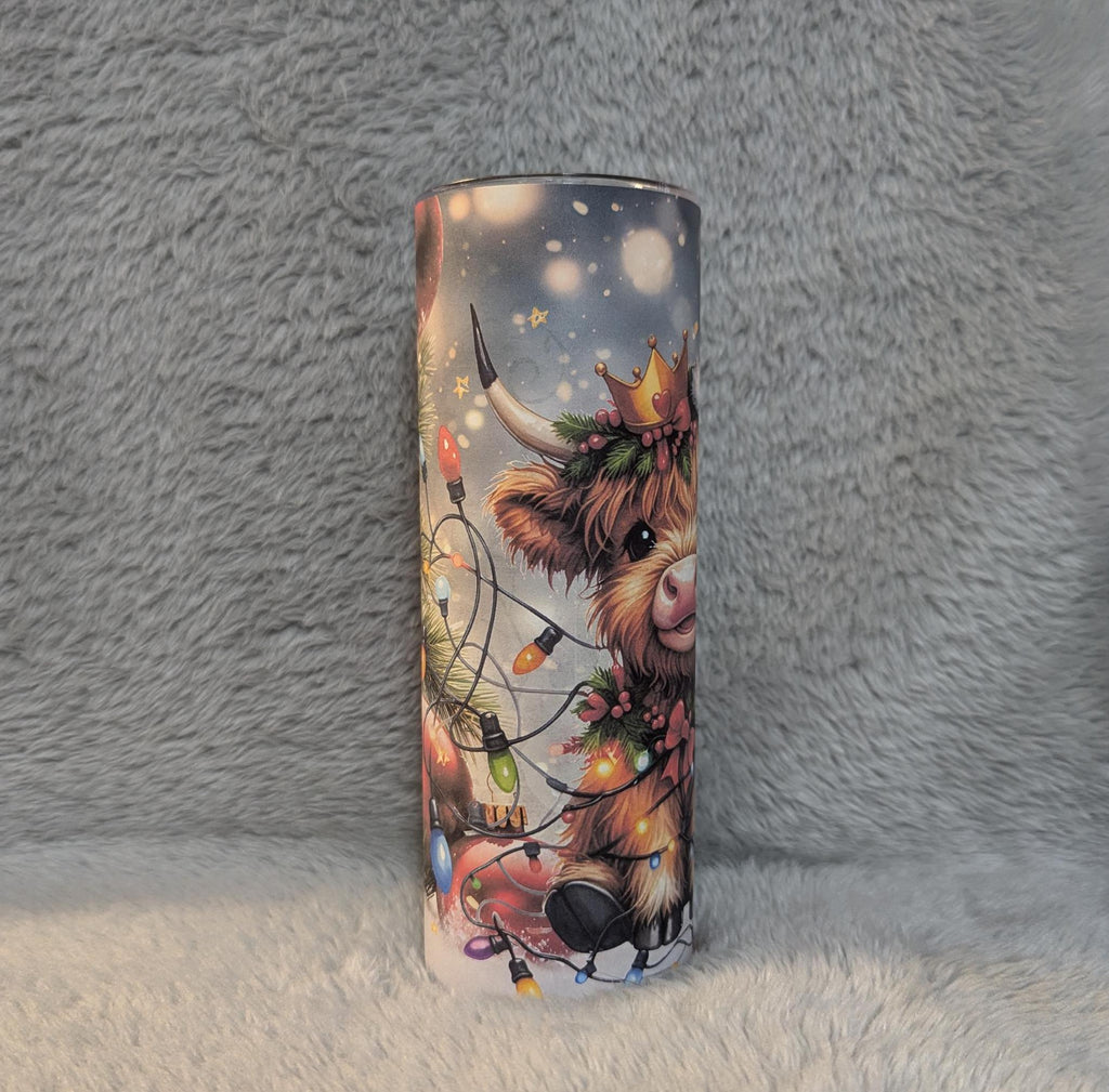 Cute Highland Cow Christmas Tumbler Can Be Personalized, Includes A Reusable Straw, For Hot Cold Beverages