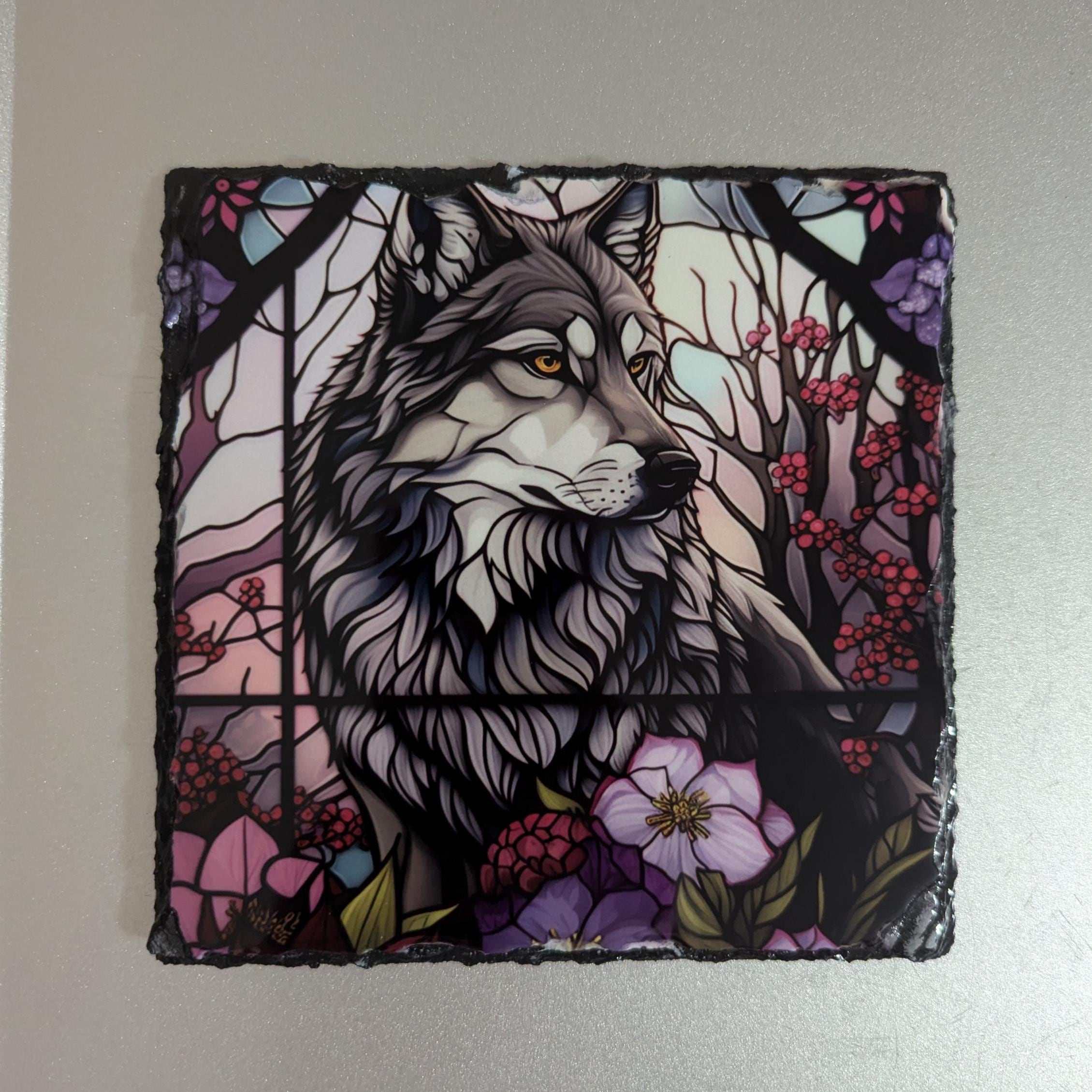 Slate Wolf Picture With Display Legs