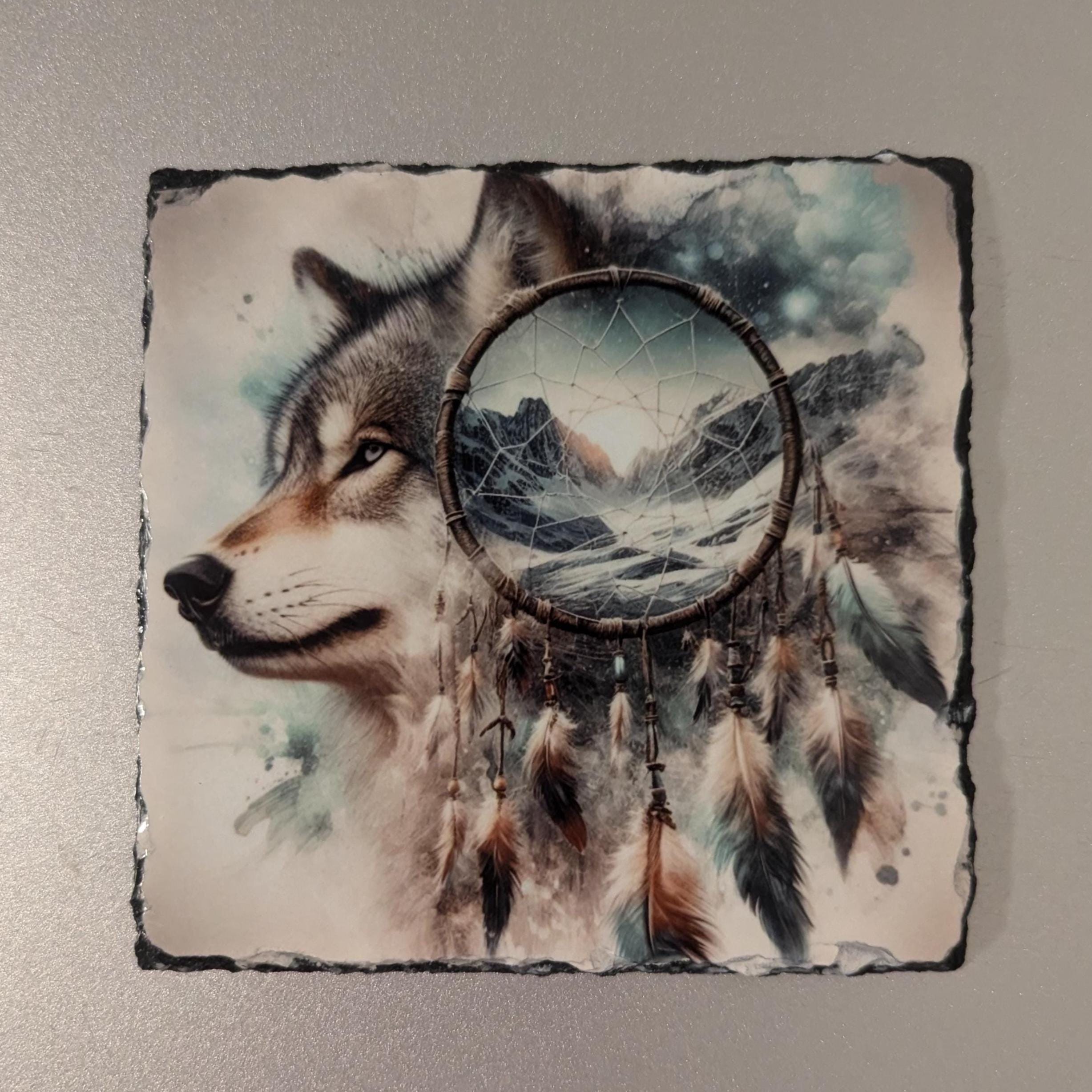 Slate Wolf Picture With Display Legs