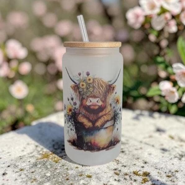 16oz Frosted Highland Cow Glass with Bamboo Lid & Reusable Straw