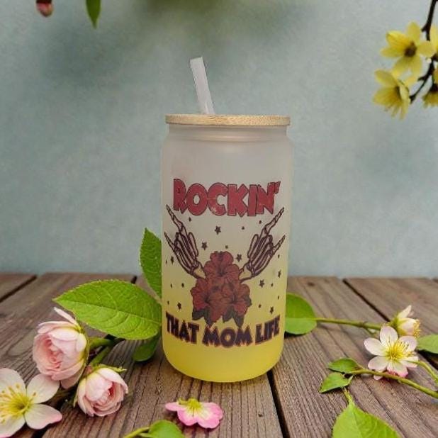 Rockin' That Mom Life 16oz Yellow Frosted Glass with Bamboo Lid & Straw